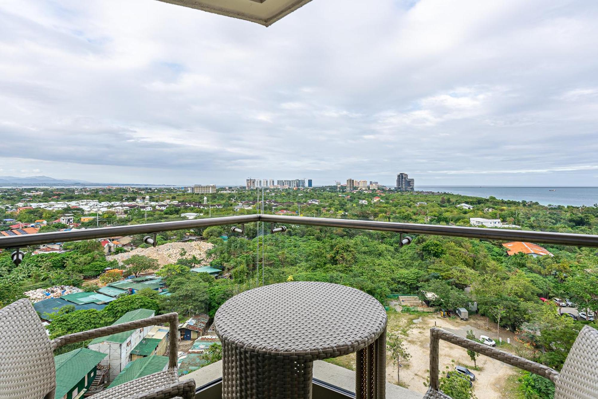 Ferienwohnung 14Dc Tambuli Seaside Living Lapu-Lapu City Exterior foto